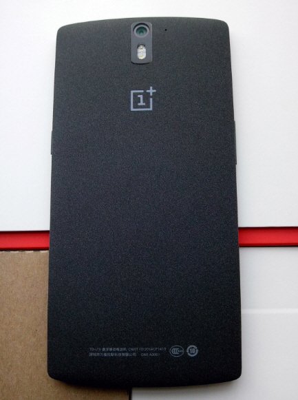 oneplus-back